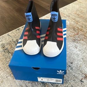 Adidas superstar boots (They are not waterproof based on my research)